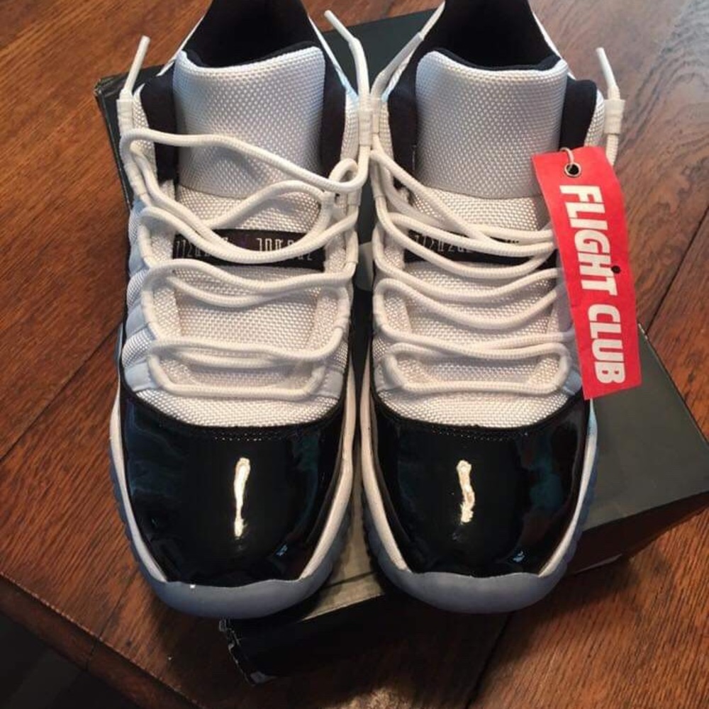 AIR Jordan concord 11 Retro low ——- WORN ONCE